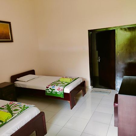 Berlian Inn Kuta Beach Kuta Lombok Exterior foto