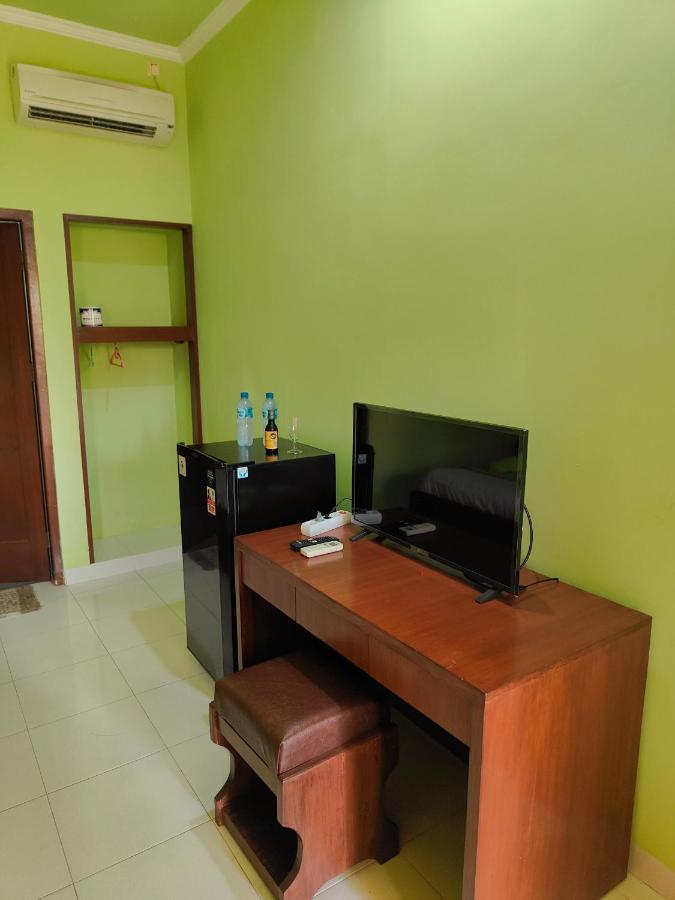 Berlian Inn Kuta Beach Kuta Lombok Exterior foto