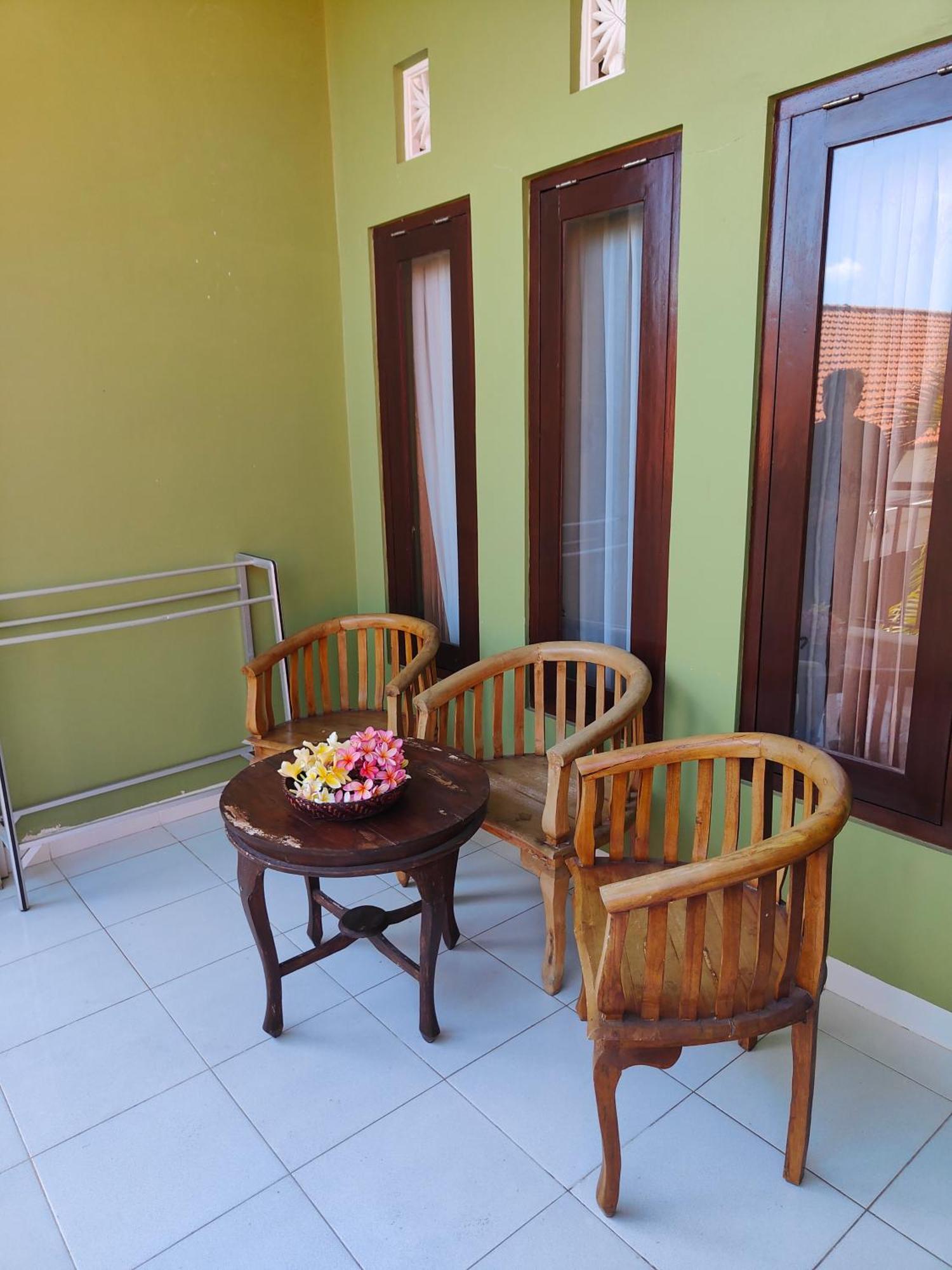 Berlian Inn Kuta Beach Kuta Lombok Exterior foto